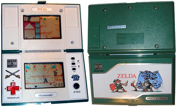 Console ouverte vue de face et de dos de Zelda Game and Watch