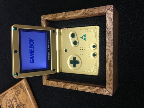 Photographies des GameBoy Advance customisés par Muchunow